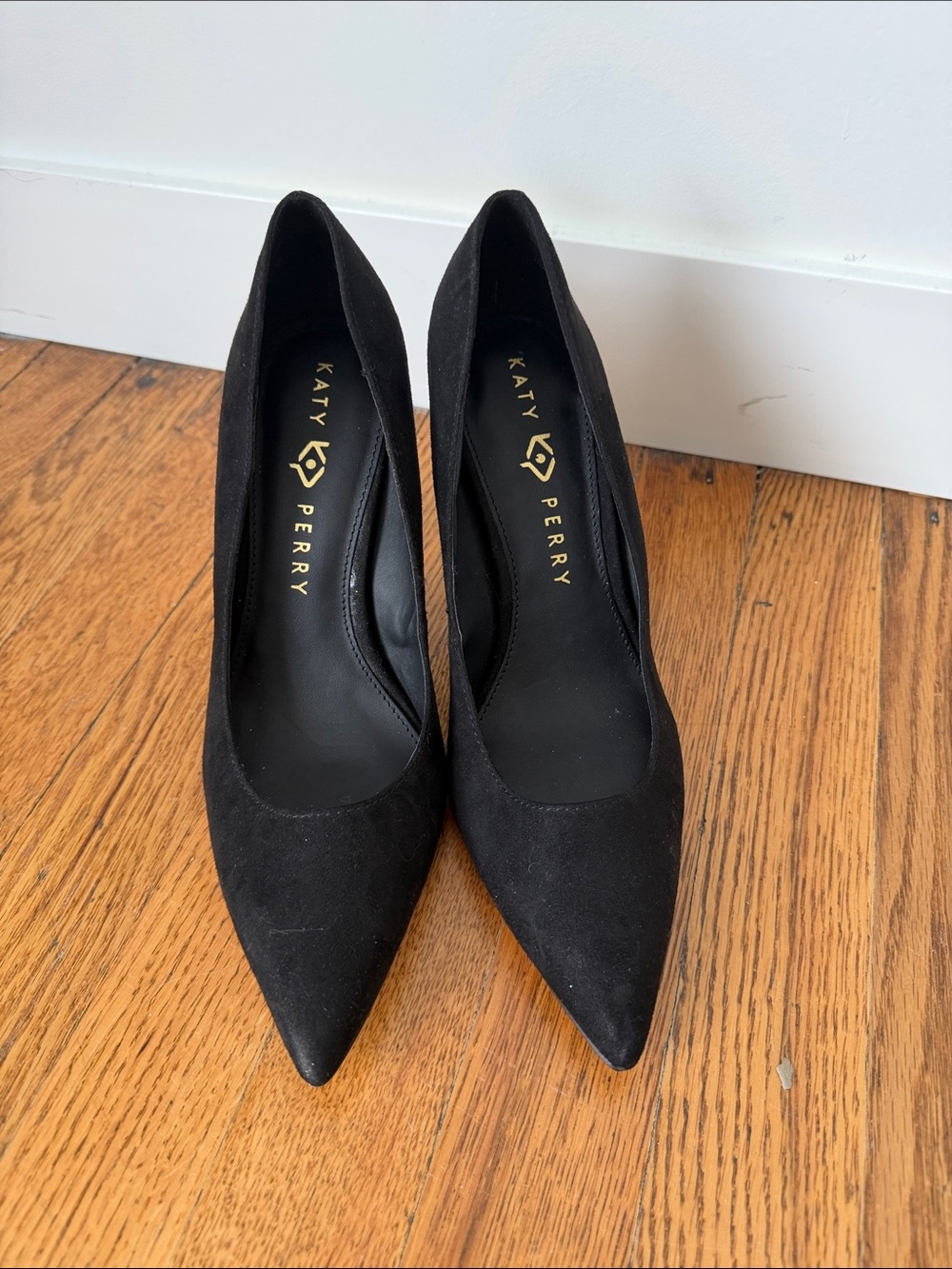 Katy Perry Collections Black Pointed Pumps with Gold Block Heel - Picture 2 of 6